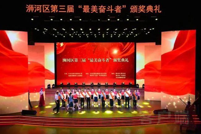 30秒｜邻居如亲人 云南镇雄受灾地村民担当志愿者
