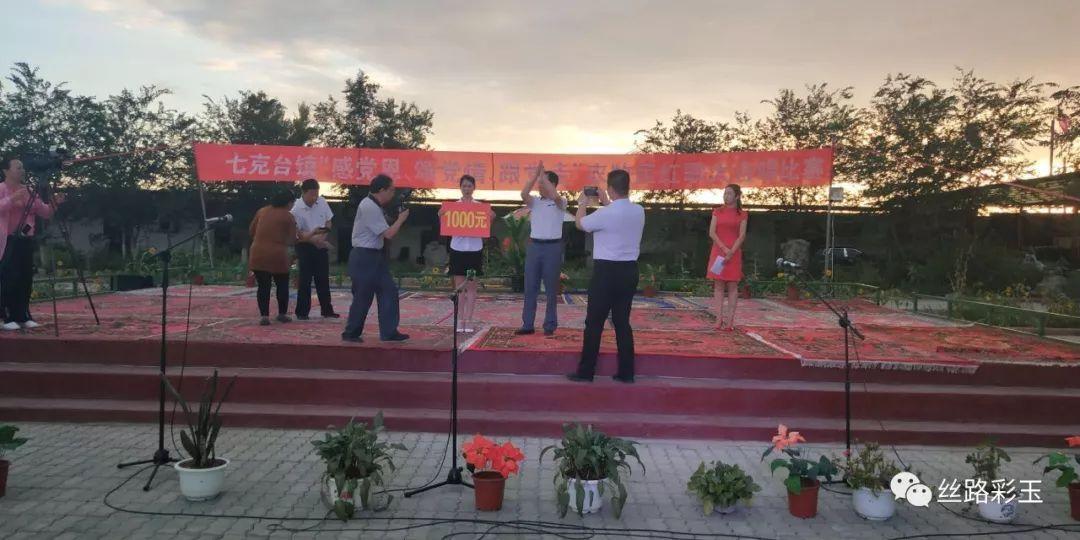 小猫钓鱼游戏龙王版有船